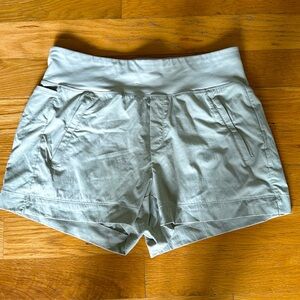 Athleta trekkie north short in sand color